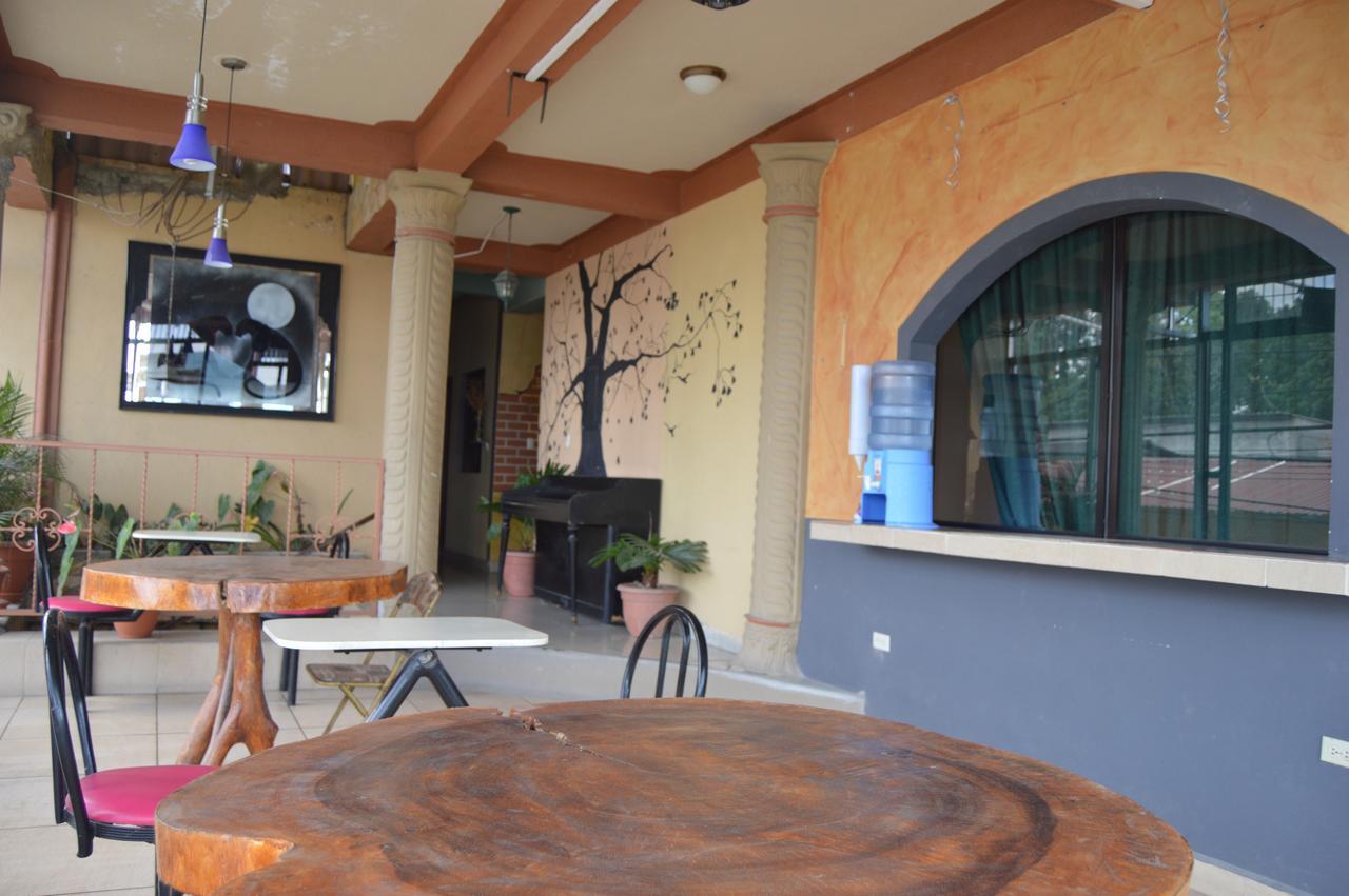 Hotel Escalon Santa Rosa de Copán Екстериор снимка